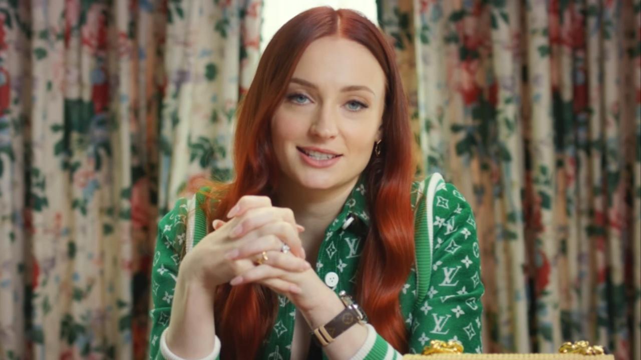 sophie turner dating amid joe jonas divorce