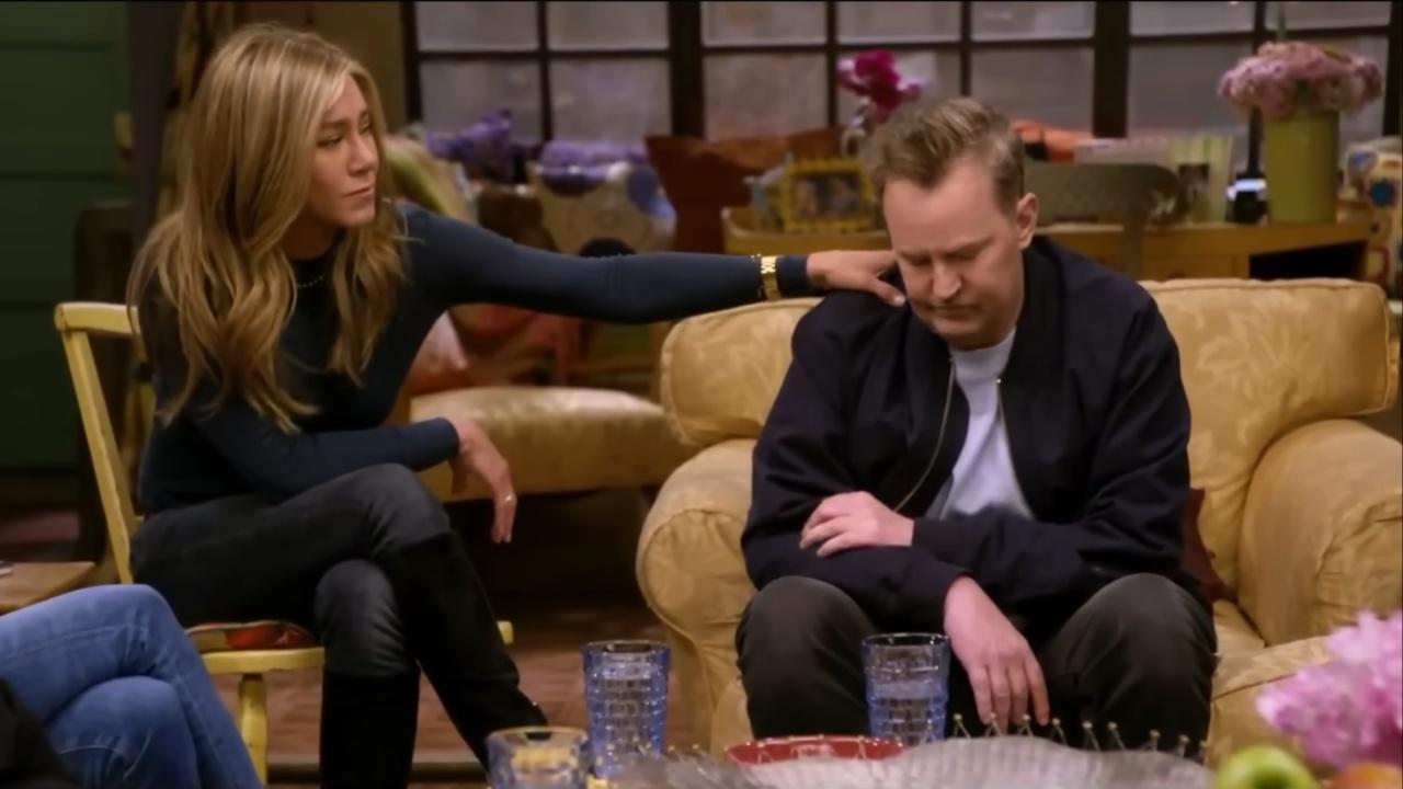 jennifer aniston matthew perry friends reunion