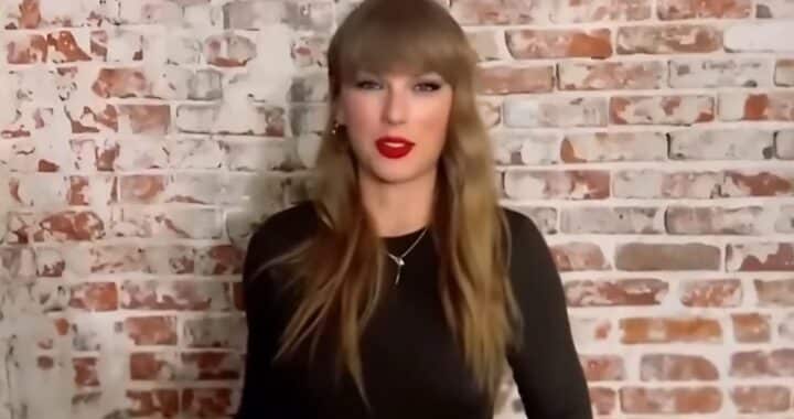 Taylor Swift at iHeart Radio Awards