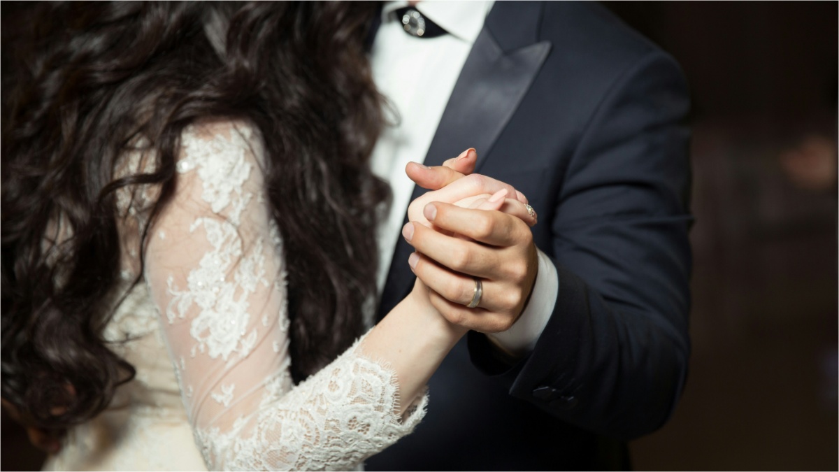 Alabama bride invites parent of her heart donor to wedding