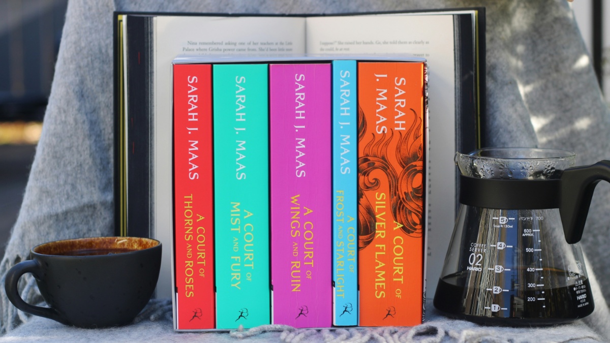 New ACOTAR books coming