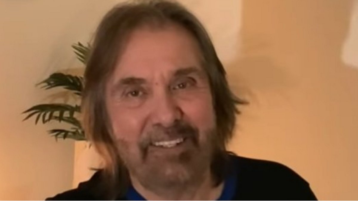 Dennis Locorriere